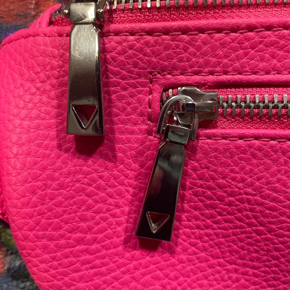 Guess Hot Crossbody Bag Vegan Leather Belt Bag Sling Bag - Picture 12 of 14